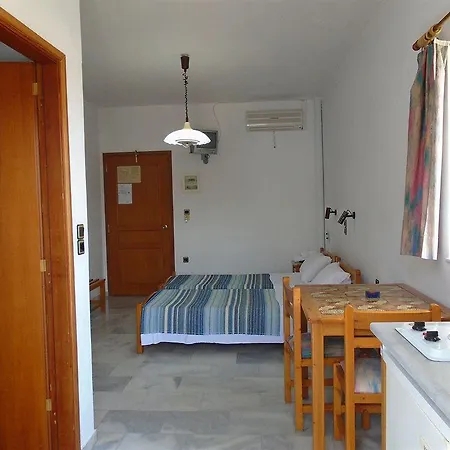 Popi 2* Agia Marina